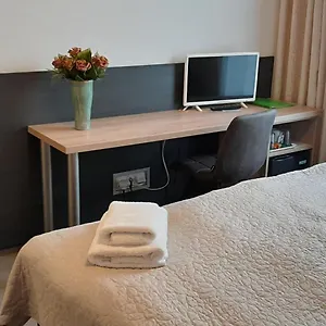 https://hotel-arena-prague.praguehotelsweb.com